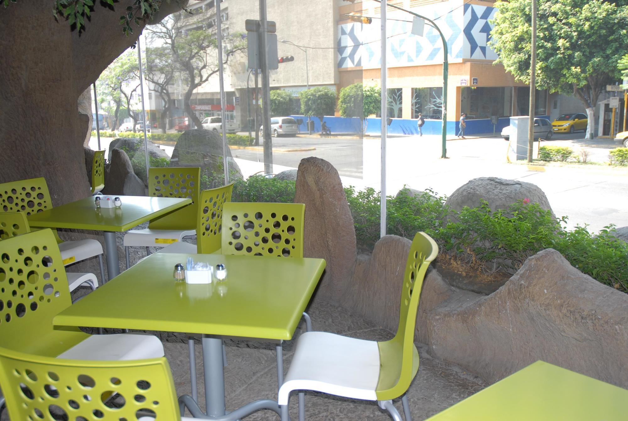 Hotel Aranzazu Eco Guadalajara Exterior foto